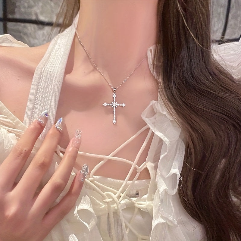 Stylish And Versatile Vintage Minimalist Cross Pendant Necklace, Delicate And Versatile Silvery Cross Pendant Ladies Clavicle Chain, Punk Party Jewelry For Women